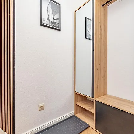 Moderne Ferienwohnung Mit Blick Aufs Wasser *